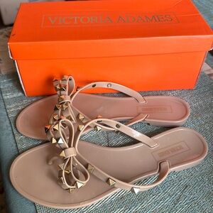 VICTORIA ADAMES SANDALS